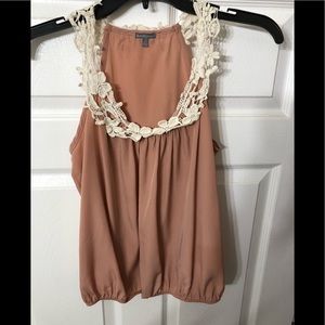 Floral neck tank top